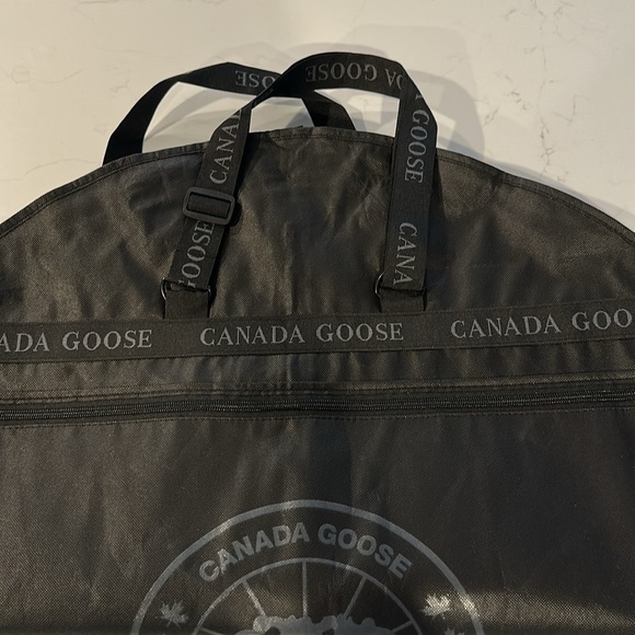 Canada Goose Garment Bag - Picture 3 of 3
